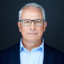 Varga Zoltán erősáramú technológus, MODELLO Intézet